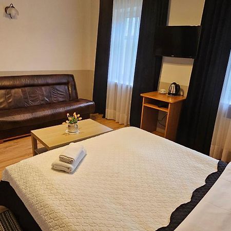 Uroczysko Bed and Breakfast Jastrowie Buitenkant foto